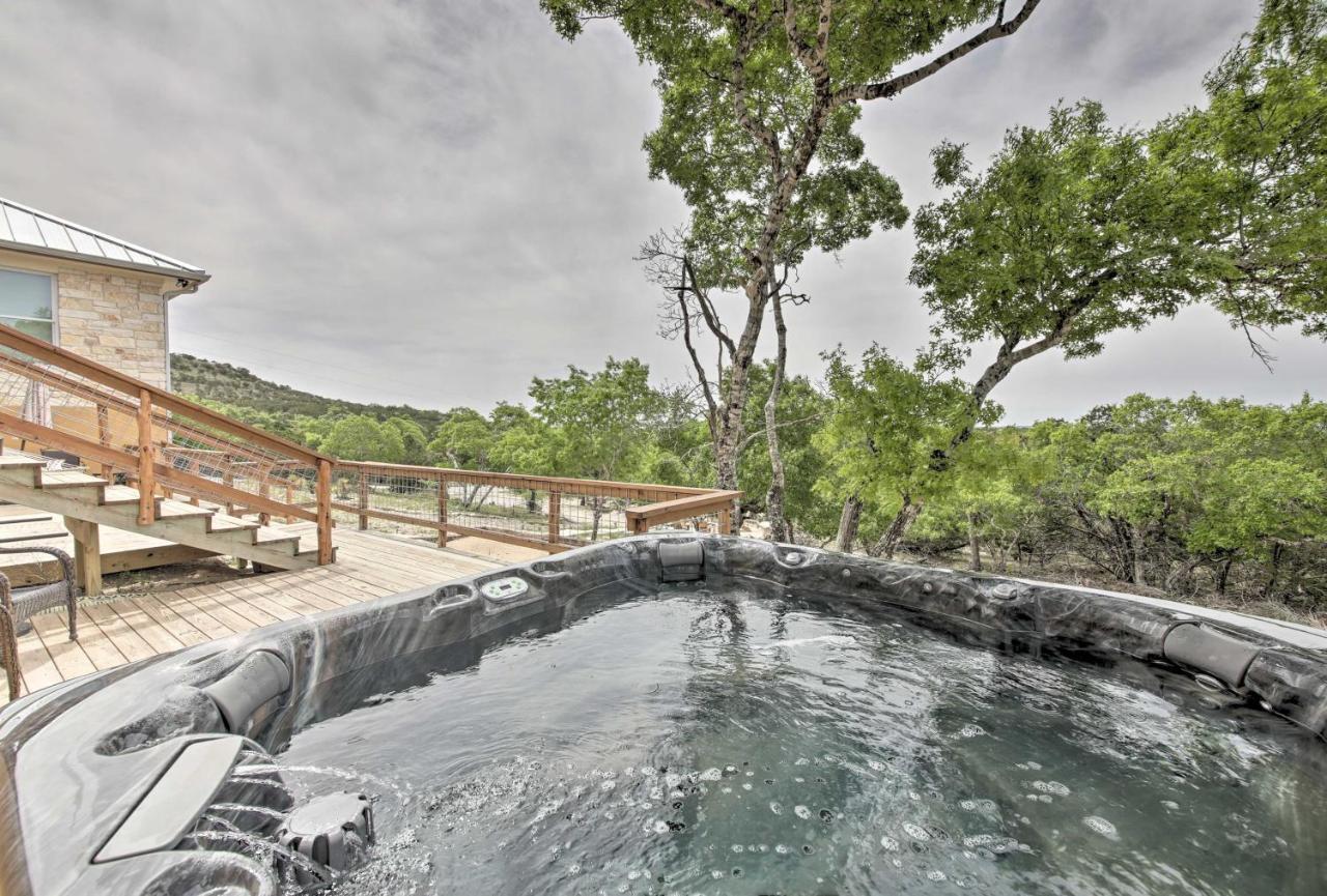 הוילה Ladera Wimberley Estate On 13 Acres With Hot Tub מראה חיצוני תמונה